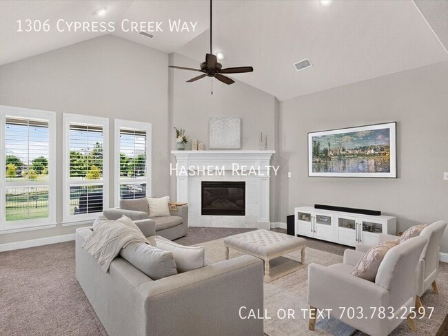 Building Photo - 1306 Cypress Creek Way
