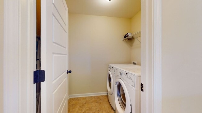 Building Photo - 5 Bedroom Home in Carolina Forest