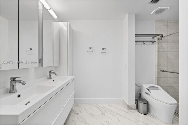 Building Photo - 3549 Magellan Cir