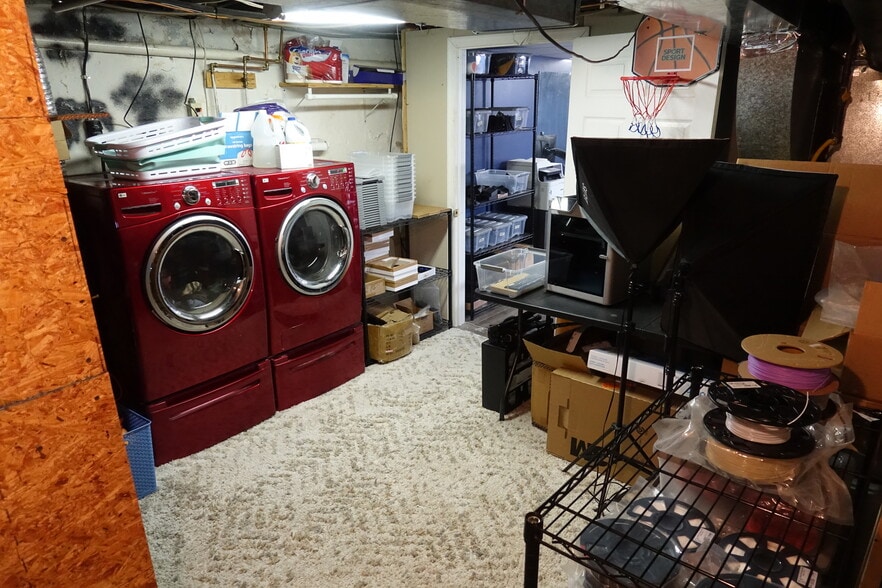 Laundry/basement - 829 3rd Ave