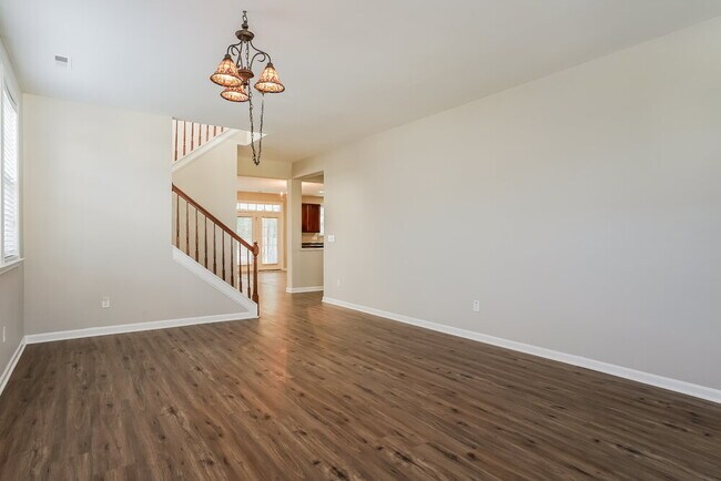 Building Photo - 2852 Roundleaf Ct