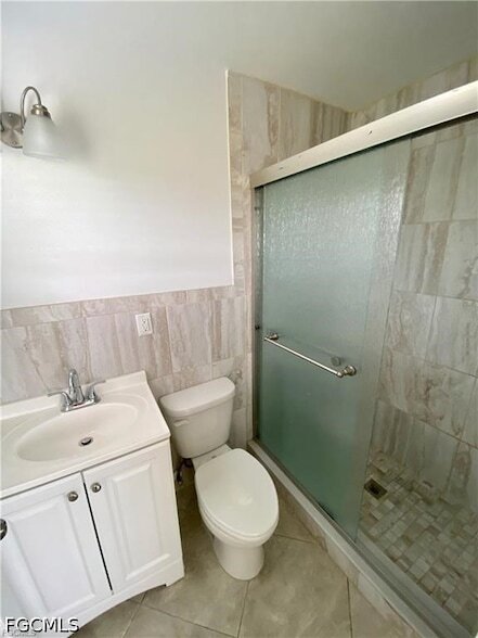 Building Photo - 4819 Marine Dr
