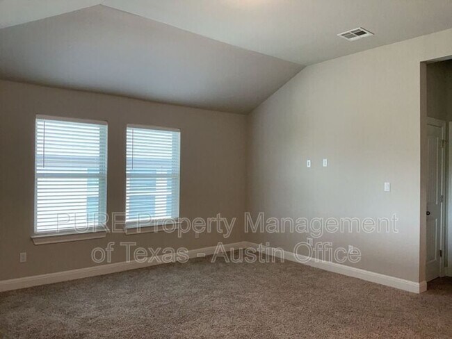 Building Photo - 308 Windom Way