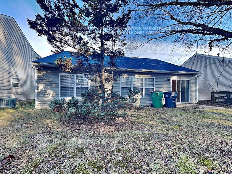 Building Photo - 1518 Verese Ct