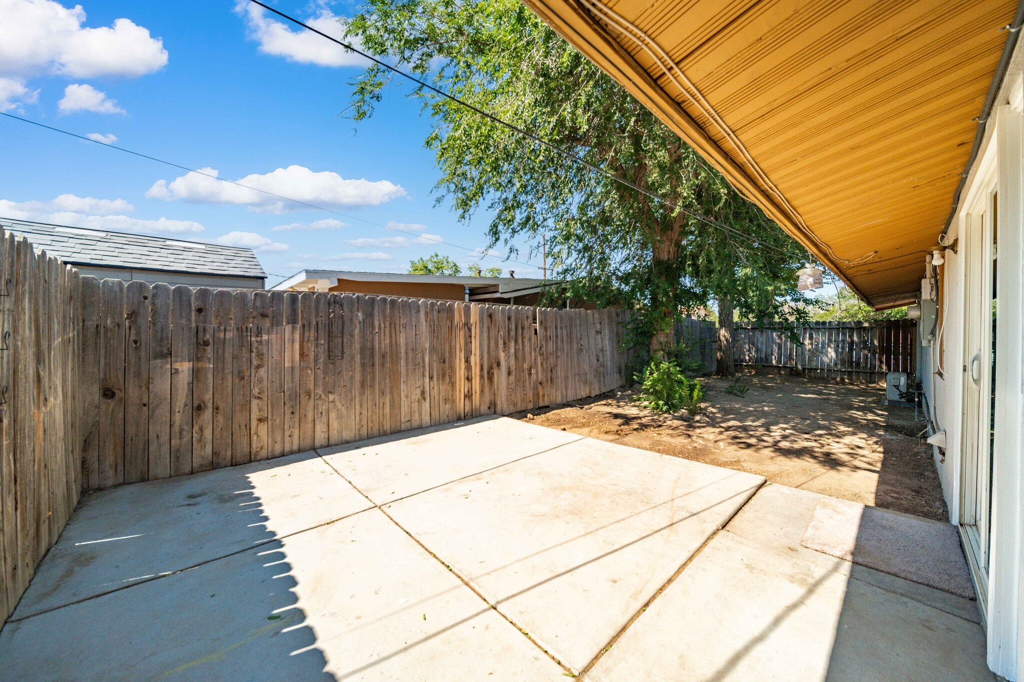 Rooms for Rent-Private Patio - 45426 10th St W
