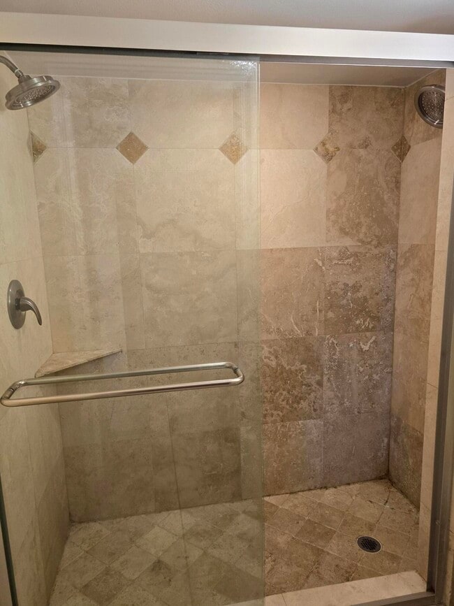 Building Photo - 12661 Westhampton Cir