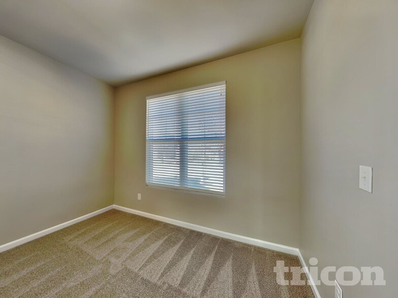 Building Photo - 1556 Culpepper Ln