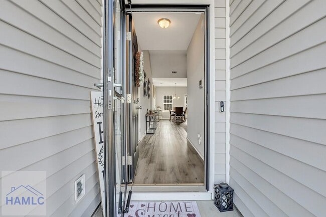 Building Photo - 181 Sunflower Cir NE