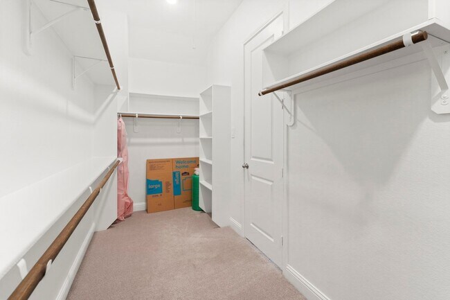 Building Photo - 15949 Hayes Mkt Lp