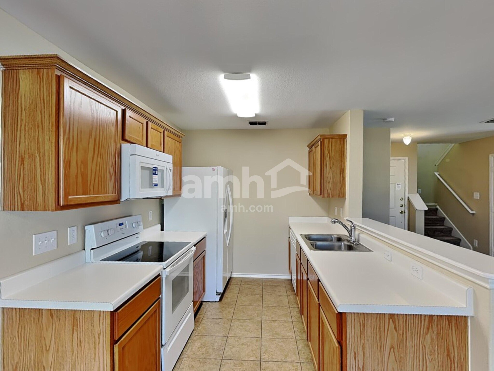 Building Photo - 9227 Mare Country