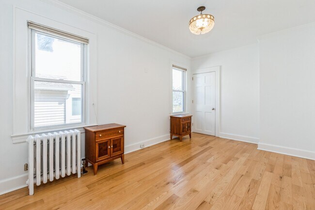 Building Photo - 34 Glenview Terrace