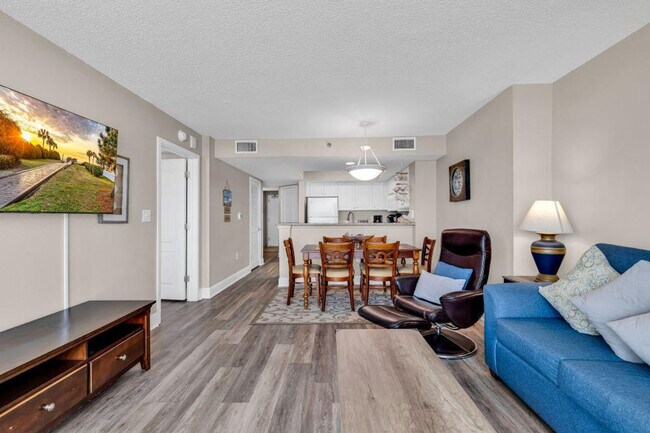 Building Photo - 2560 N Ocean Blvd