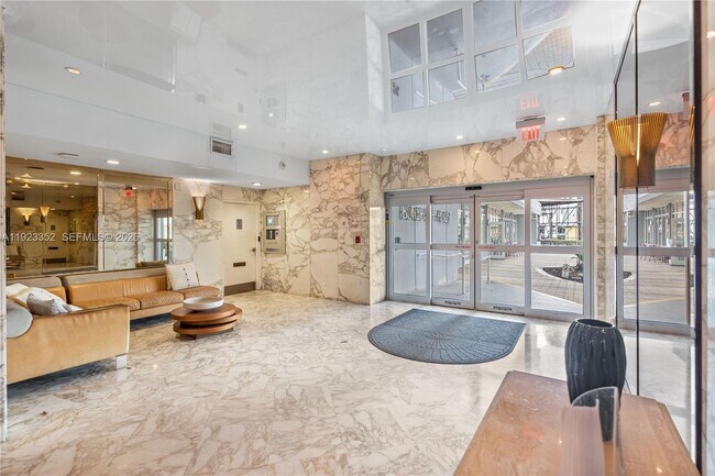 Building Photo - 7135 Collins Ave