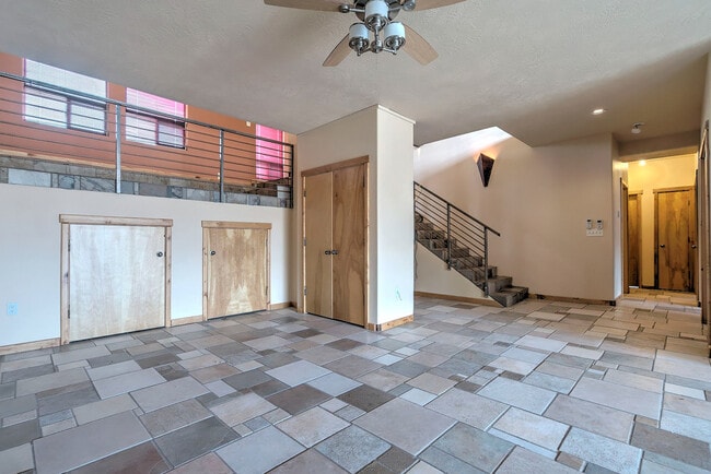 Building Photo - Gorgeous, Custom 4 bed, 3 bath Pet-Friendl...