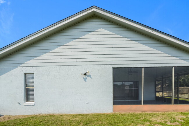 Building Photo - 3510 Buffam Pl