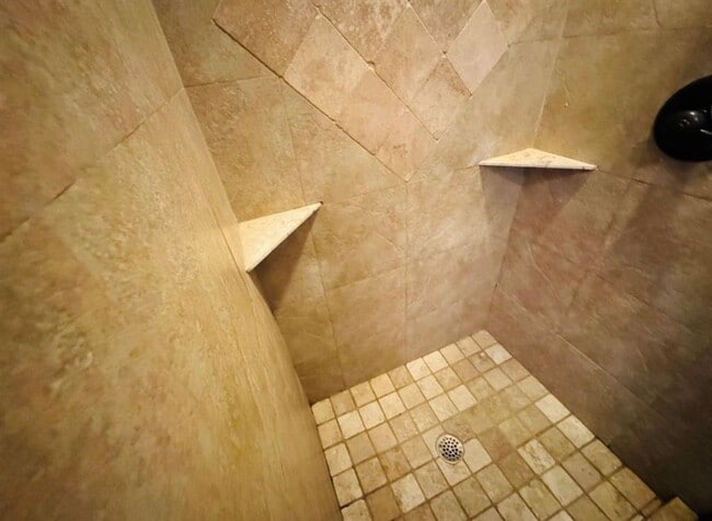 Building Photo - 2400 NW 151st St