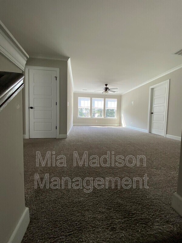 Building Photo - 54 Misty Marsh Dr