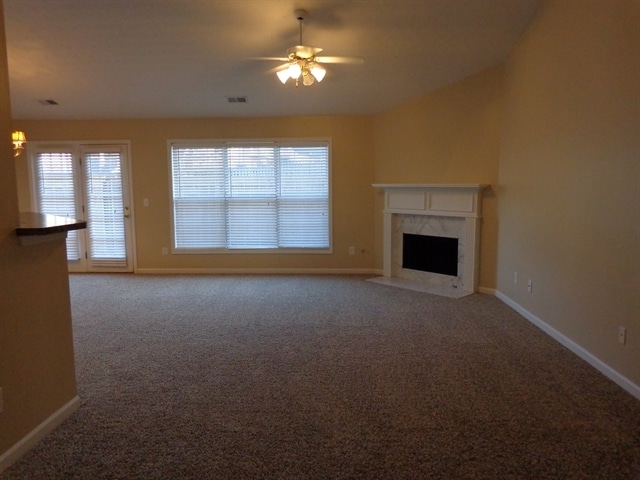 Building Photo - 3373 Spangle Cir NW
