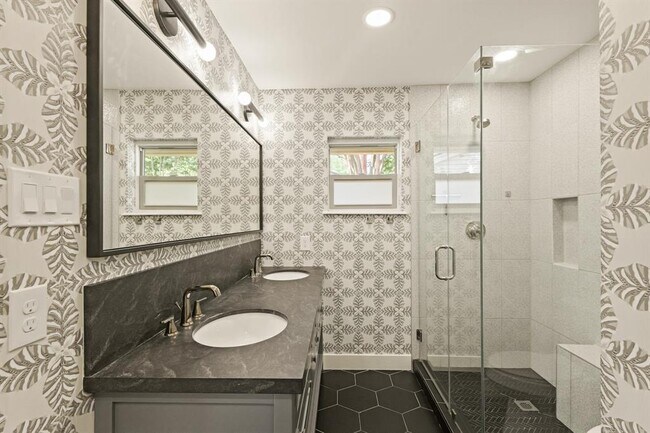 Building Photo - 1707 Imperial Crown Dr