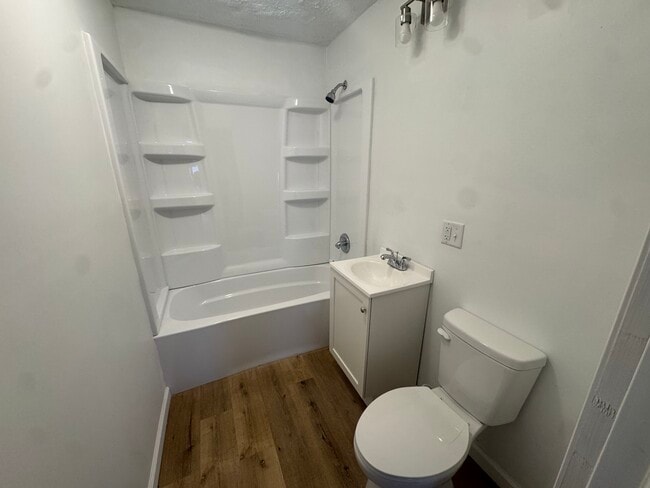 Building Photo - 1320 N Jay St