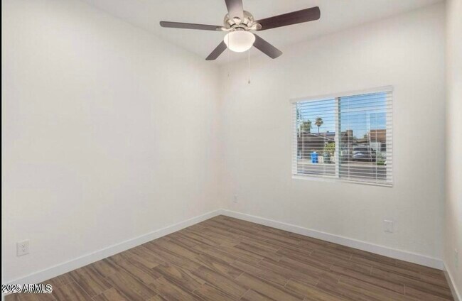 Building Photo - 5901 W Granada Rd