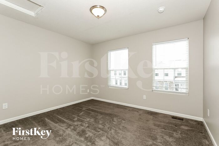 Building Photo - 5609 Alliance Way