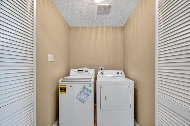 Building Photo - 14235 Stone Cottage Ln