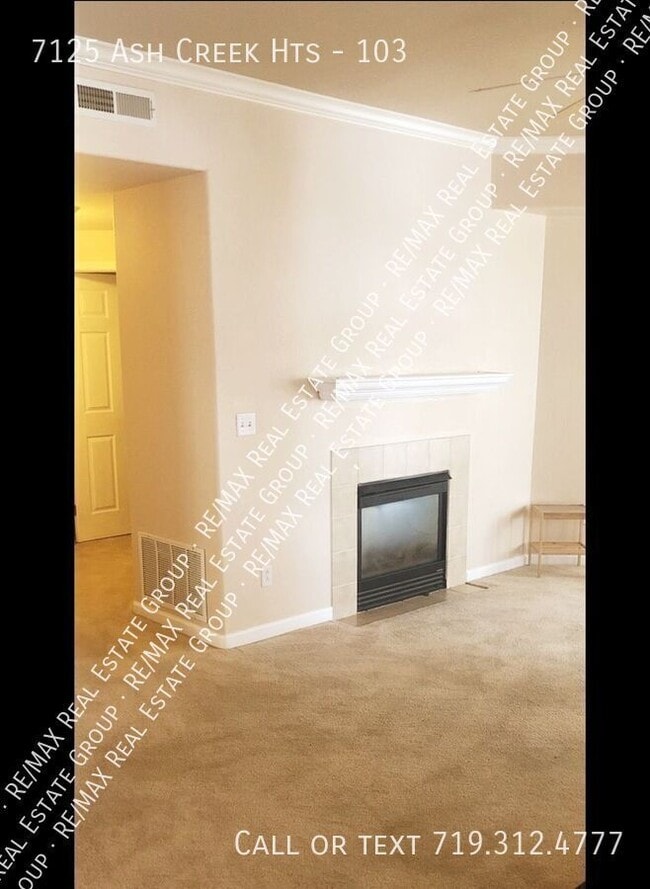 Building Photo - 7125 Ash Creek Heights