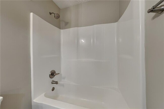 Building Photo - 990 Golden Meadows Ln