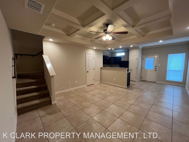 Building Photo - 3 br, 2.5 bath House - 6019 KARLY WAY #103