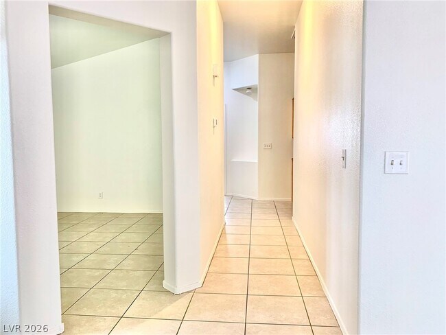 Building Photo - 3821 Bombastic Ct