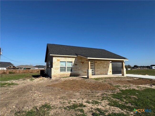 Building Photo - 318 Warehouse Rd