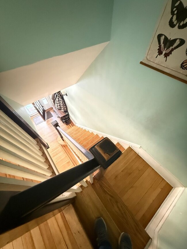 Building Photo - 1349 W 41st St