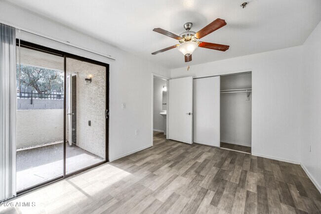 Building Photo - 3065 N 67th Ave