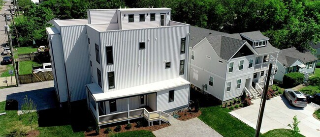 Building Photo - Turn-Key Luxury Rental: Brand-New 4BD + Office w/ Private Sunset Rooftop