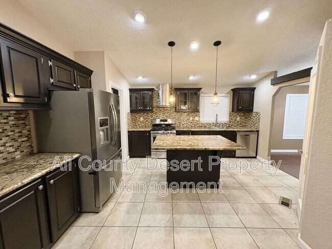 Building Photo - 43155 Portola Ave