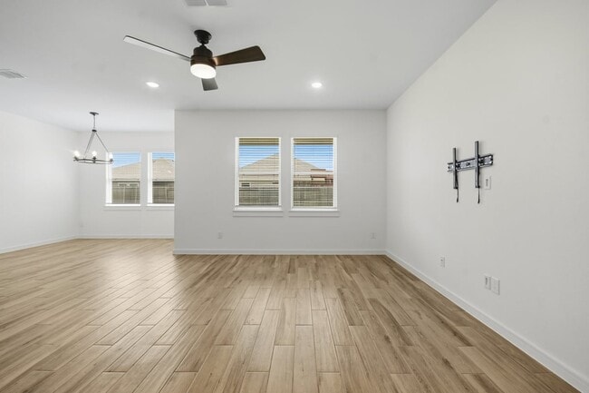 Building Photo - 8427 Bay Rdg Cir