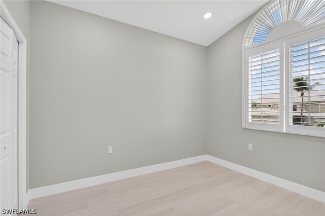 Building Photo - 4655 Hawks Nest Way