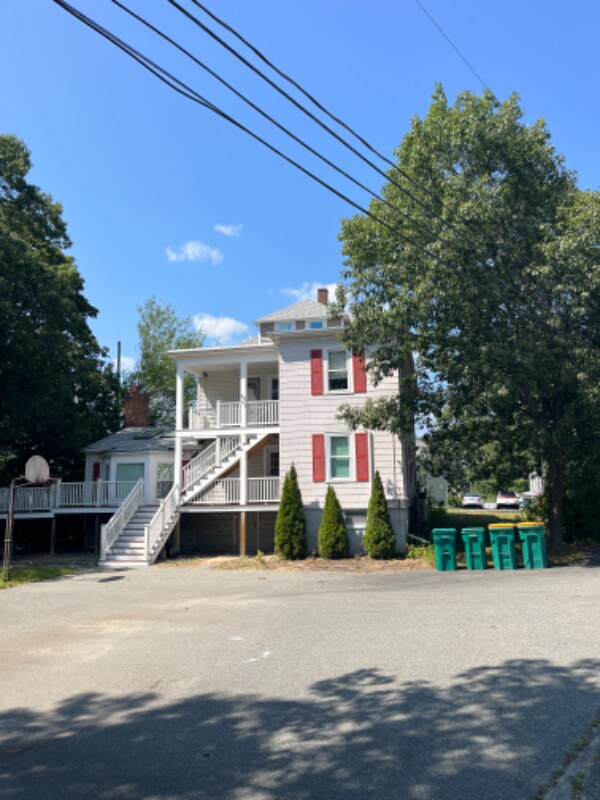 Building Photo - 71 Morse St