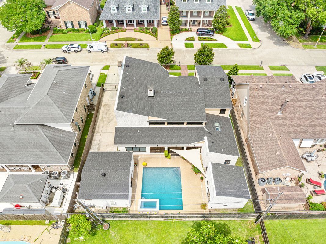 Building Photo - 73 Doescher Dr