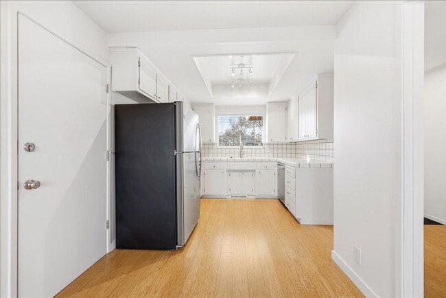 Building Photo - 3817 Breuner Ave