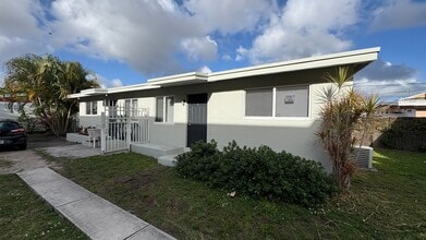Building Photo - 2165 NW 23rd St