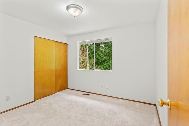 Building Photo - 3114 210th St SE