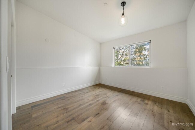 Building Photo - 967 Sutter St