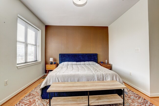 Building Photo - 1726 Aliceanna St