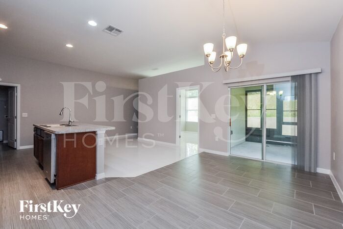 Building Photo - 111 Park Hurst Ln