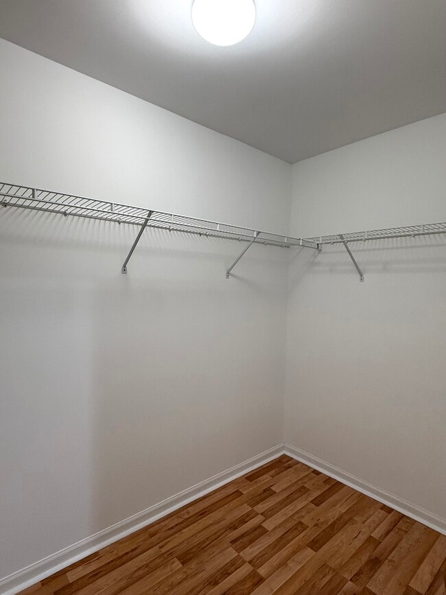 Building Photo - 362 Town Pl Cir