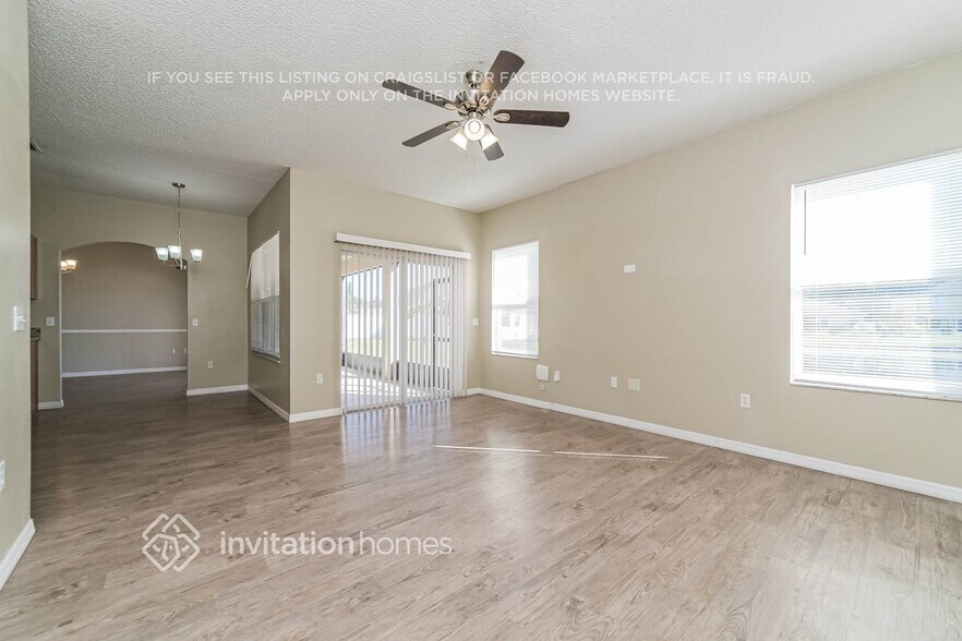 Building Photo - 467 Tamarind Parke Ln