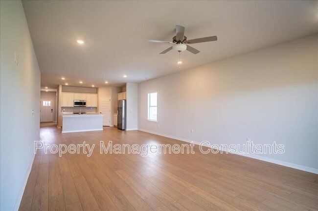Building Photo - 154 Lillian Farms Blvd