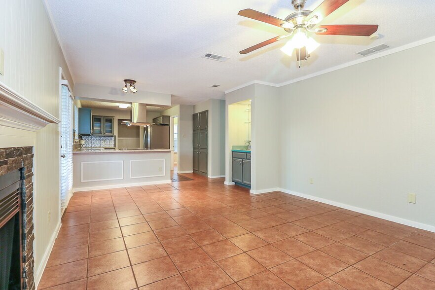 Building Photo - 5528 Royal Meadow Ln